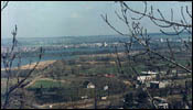 Pohled do okolí tvrze Smolkov z dělostřelecké pozorovatelny MO-42 v roce 2003